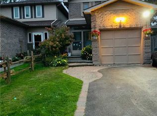 792 Crowells St, Oshawa, ON L1K1X2