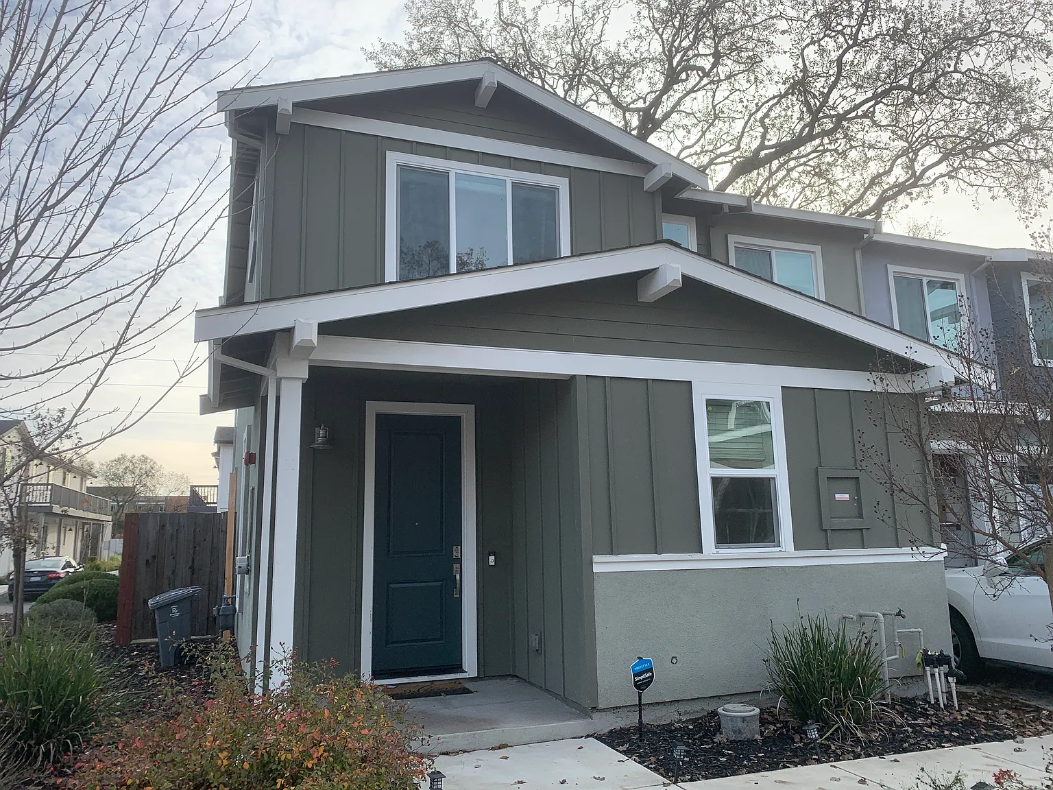 305 Sejong Ln photo 1
