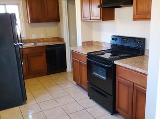 24244 Prairie Ln, Warren, MI 48089