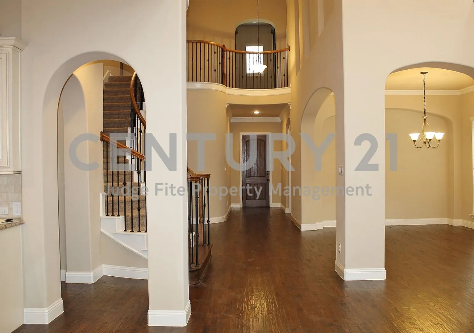 Exquisite 2-Story 5/5.5/3 in Frisco ISD For Rent! — Photo 3