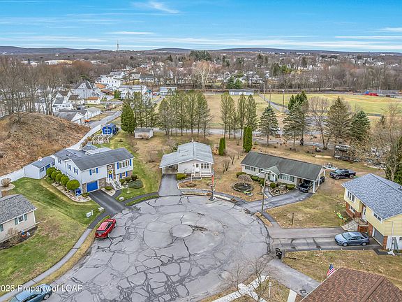 2nd image of 107 Stonecrest Dr