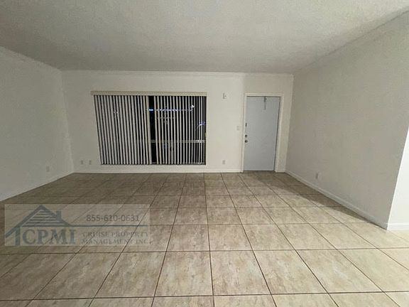 3rd image of 532 S Crescent Dr #104