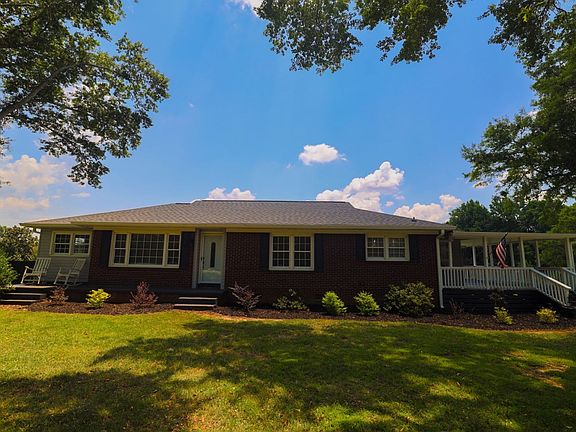 2nd image of 2814 Old Greenville Hwy