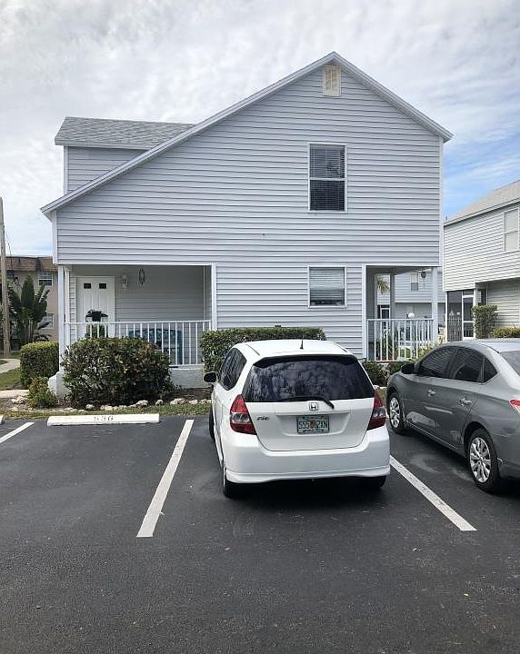 1st image of 534 Tallwood St #534