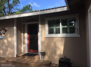 22994 Sunset Ridge Dr, Auburn, CA 95602