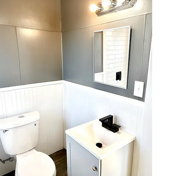 9704 Reno Ave #2 — Photo 2