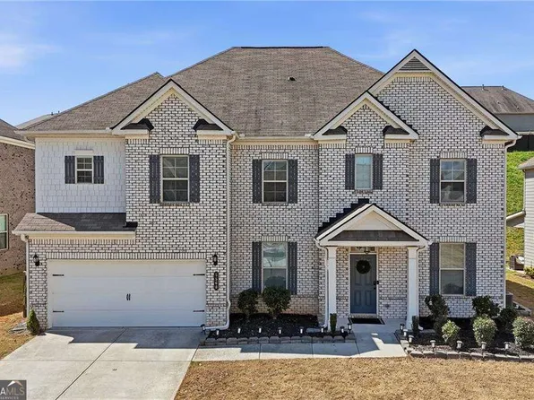 5560 Mirror Lake Dr, Cumming, GA 30028