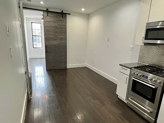 Rented by Ink Realty Services LLC | media 14