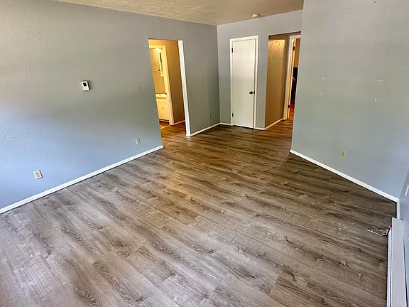4th image of 3919-3917 Reinhardt Dr