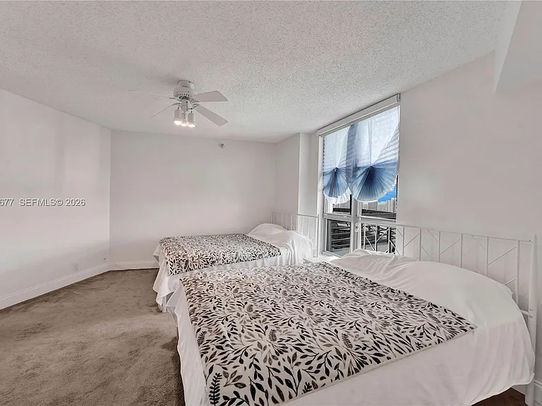 3500 Mystic Pointe Dr #3302 — Photo 25