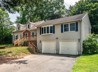 12 Atwood St, Berlin, CT 06037