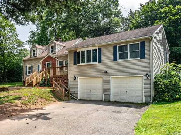 12 Atwood Street, Berlin, CT 06037