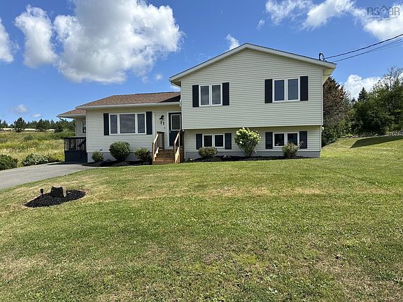 5th image of 11 Heritage Dr