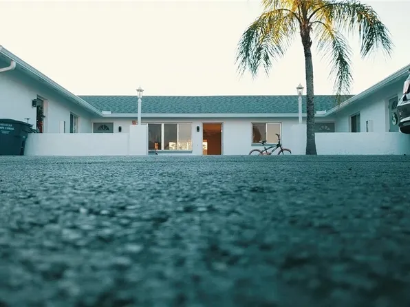 1214 SE 8th Ave APT 4, Cape Coral, FL 33990