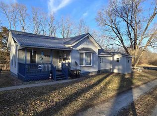 502 N Capitol Ave, Mount Sterling, IL 62353