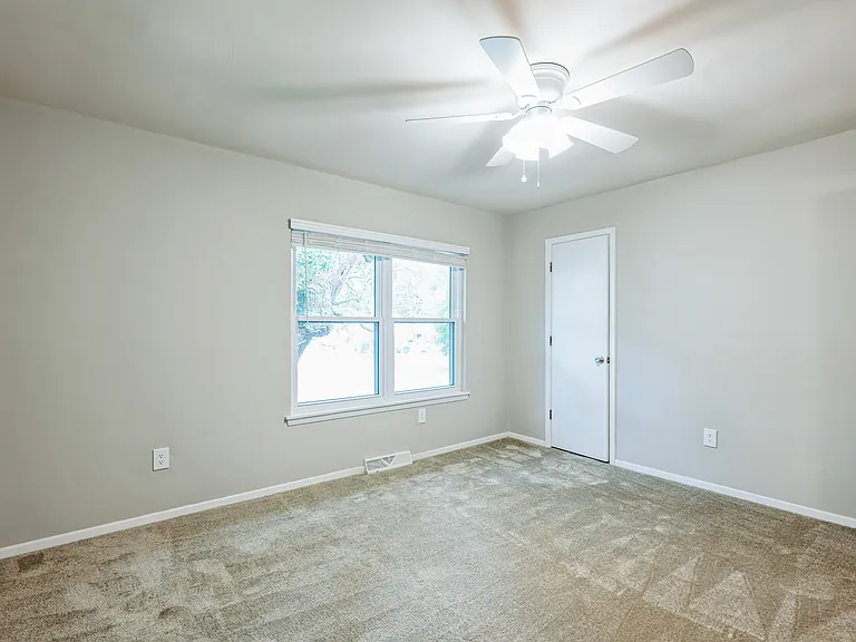 1559 Highland Ave #3 — Photo 18