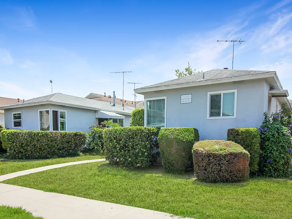 7016 Flight Ave #1/2