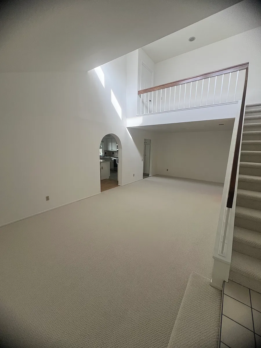 Building Photo - 8599 Shadow Ln