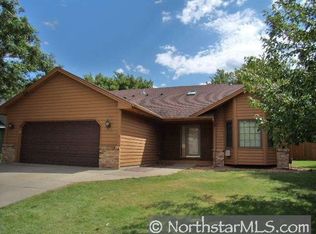 4889 147th St W, Savage, MN 55378