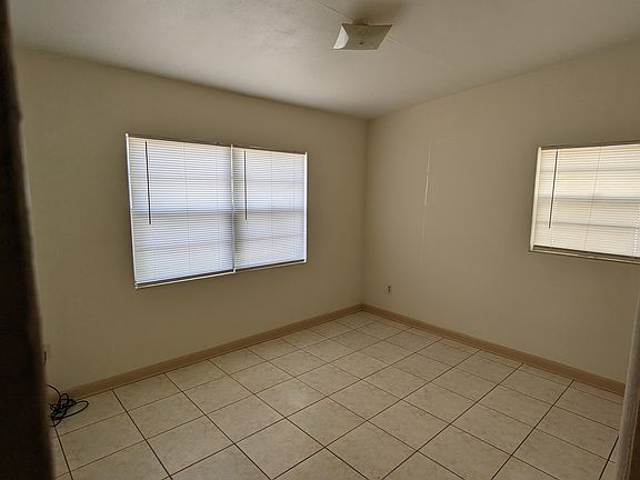 5th image of 1710 Rose Blvd