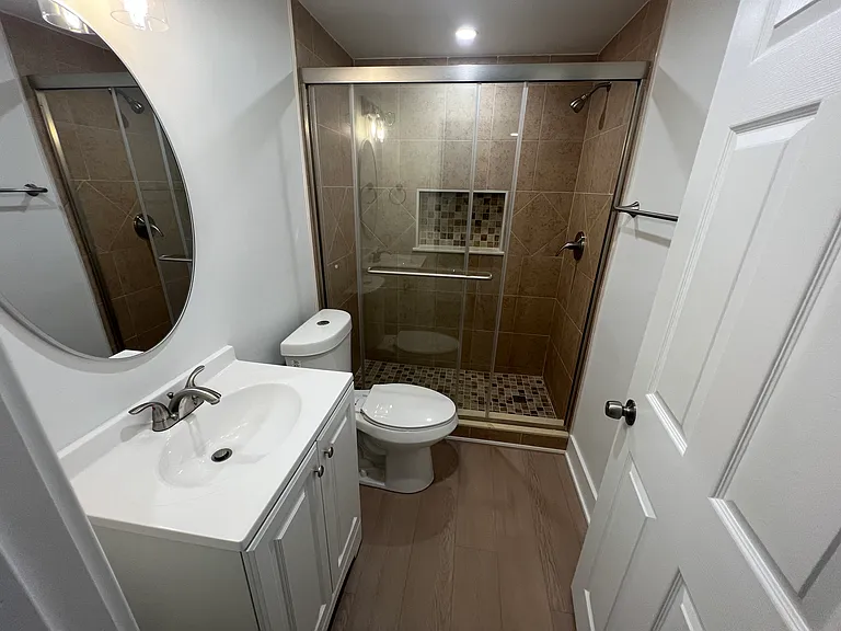 518 W Biddle Street — Photo 7