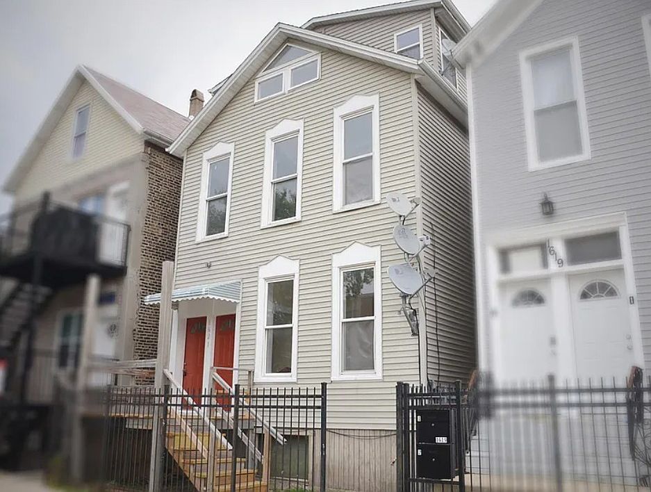 1st image of 1621 N Talman Ave