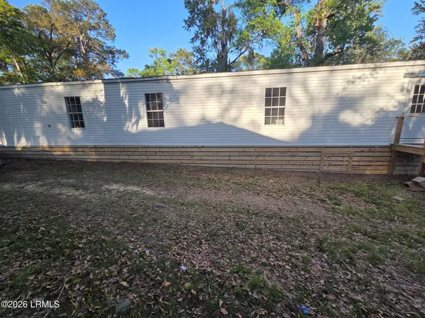 126 Bonaire Cir S, Beaufort, SC 29906