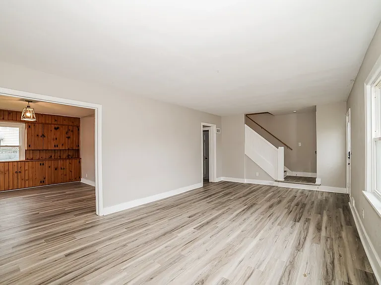 1162681_018_living_room_13401201.jpg