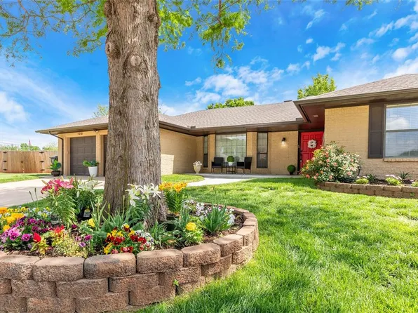 108 Easy Street Ct, Edmond, OK 73012