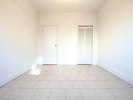 Rented by RealTegrity NY LLC | media 8