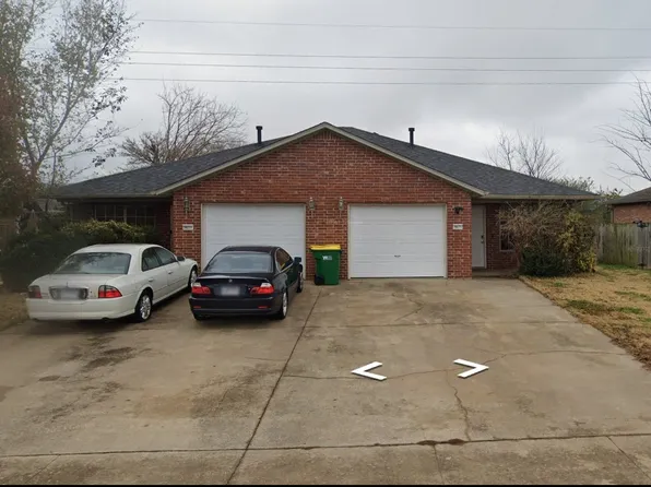 2827 Carondolet St, Springdale, AR 72764