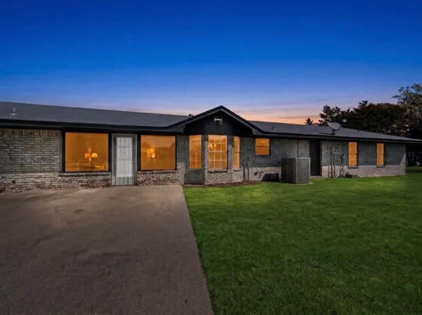 529 Morris Ln, Greenville, TX 75402