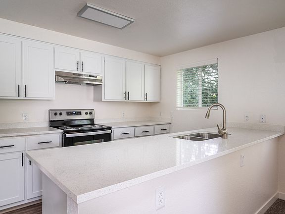 Main Street Village | Kitchen