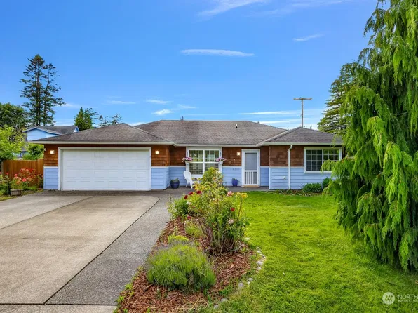 8309 Sunset Street, Blaine, WA 98230