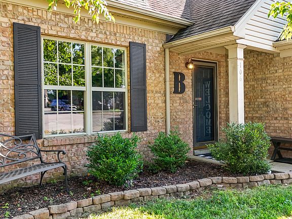 3rd image of 106 Oconner Ct