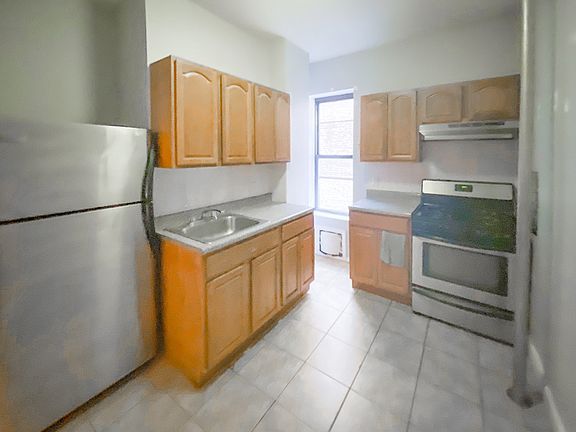 3rd image of 1141 Bergen St #2I