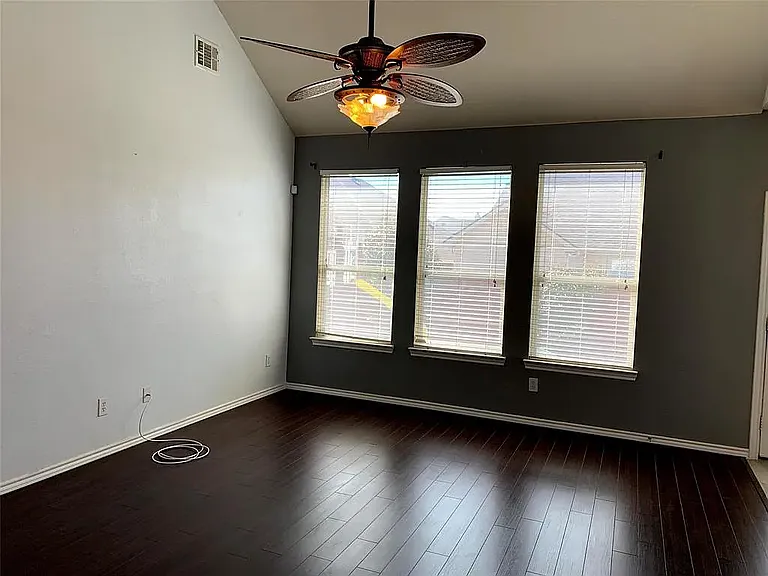 4500 Hickory Meadows Ln — Photo 16