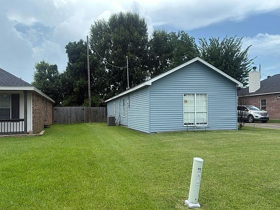 3rd image of 108 Cassy Dr