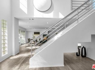 435 W Manchester Ave, Playa Del Rey, CA 90293