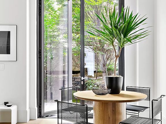 5th image of 17 Jane St #11JANE
