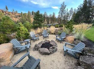 60905 River Rim Dr, Bend, OR 97702