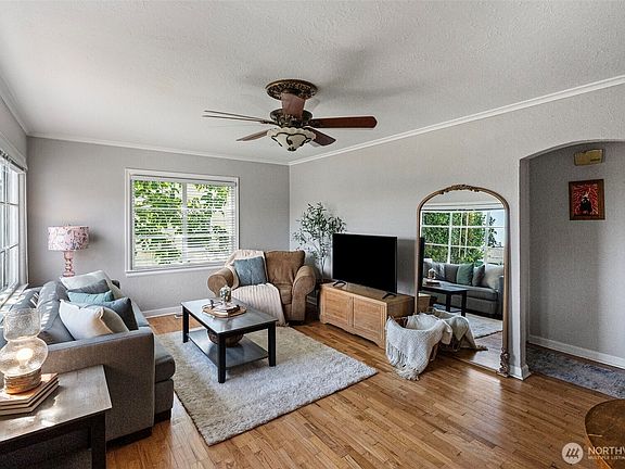 5th image of 2314 Terrace Street