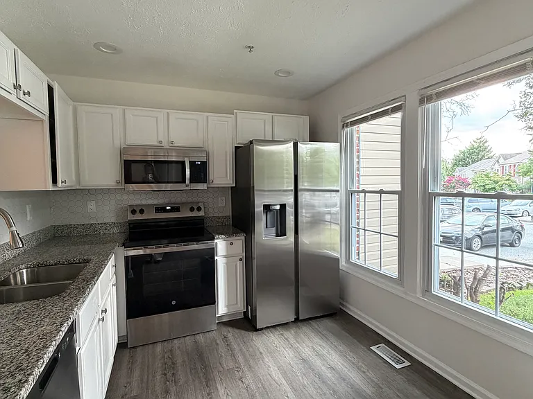 7927 Brightwind Ct — Photo 25