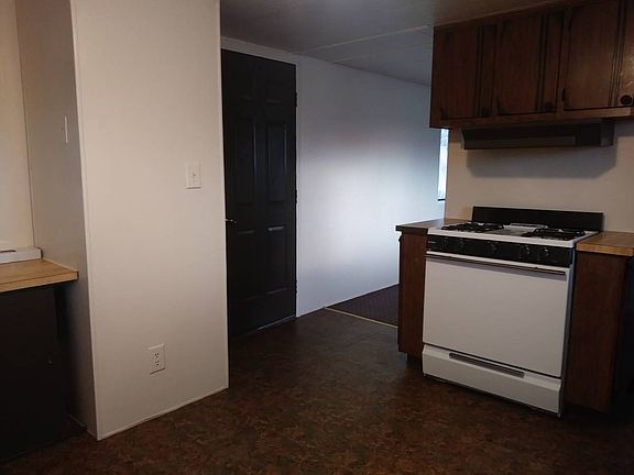 5th image of 141 Jack St