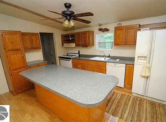 2nd image of 10327 Smith Rd