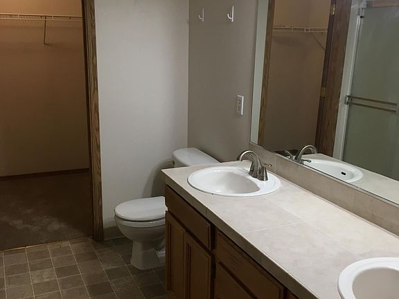 3rd image of 4203 NE 115th St