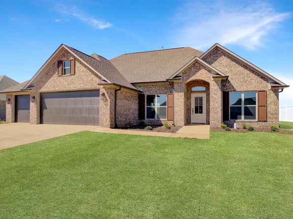 241 Strawberry Ridge Dr, Medina, TN 38355