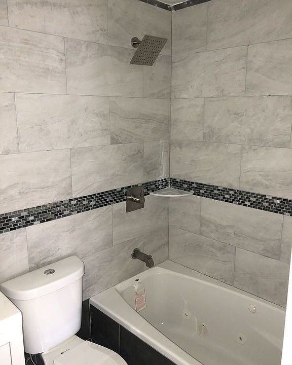 2nd image of 10987 142nd St