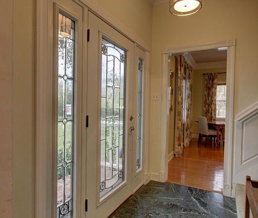 3rd image of 100 Sharpsburg Dr