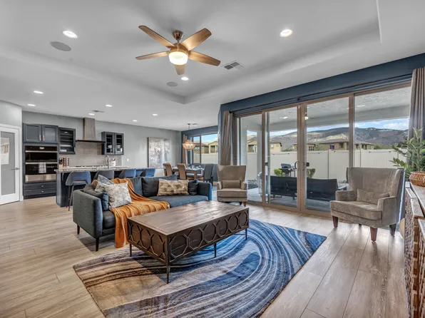 518 Riverbed Cir, Reno, NV 89521